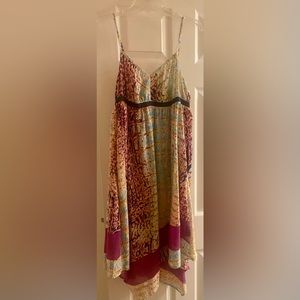SIMPLY VERA LDS SIZE MED SPAGHETTI STRAP SUNDRESS IN ARTISTIC PRINT BEAUTIFUL!!